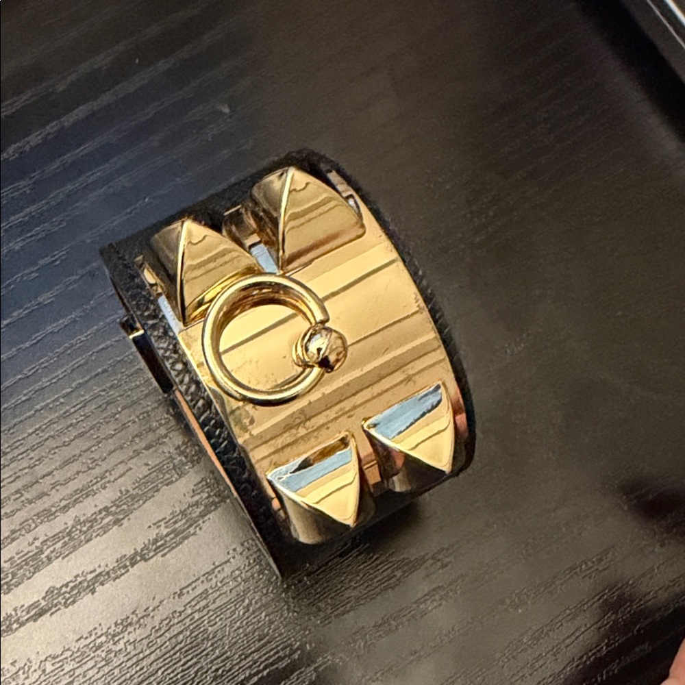 Gold and Black Designer Belt - Picture 3 of 4